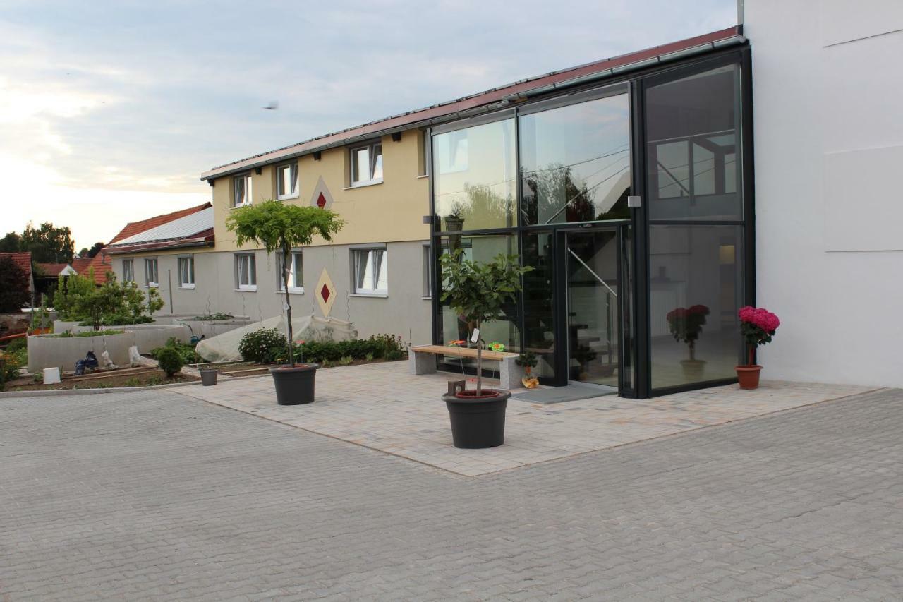 Helmers Gästehaus Gempfing Exterior foto